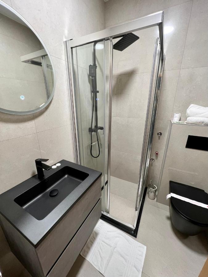 Hotel Brkic Sarajevo Airport - Free Parking Bagian luar foto