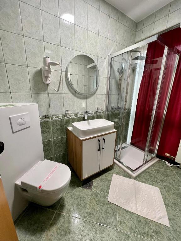 Hotel Brkic Sarajevo Airport - Free Parking Bagian luar foto