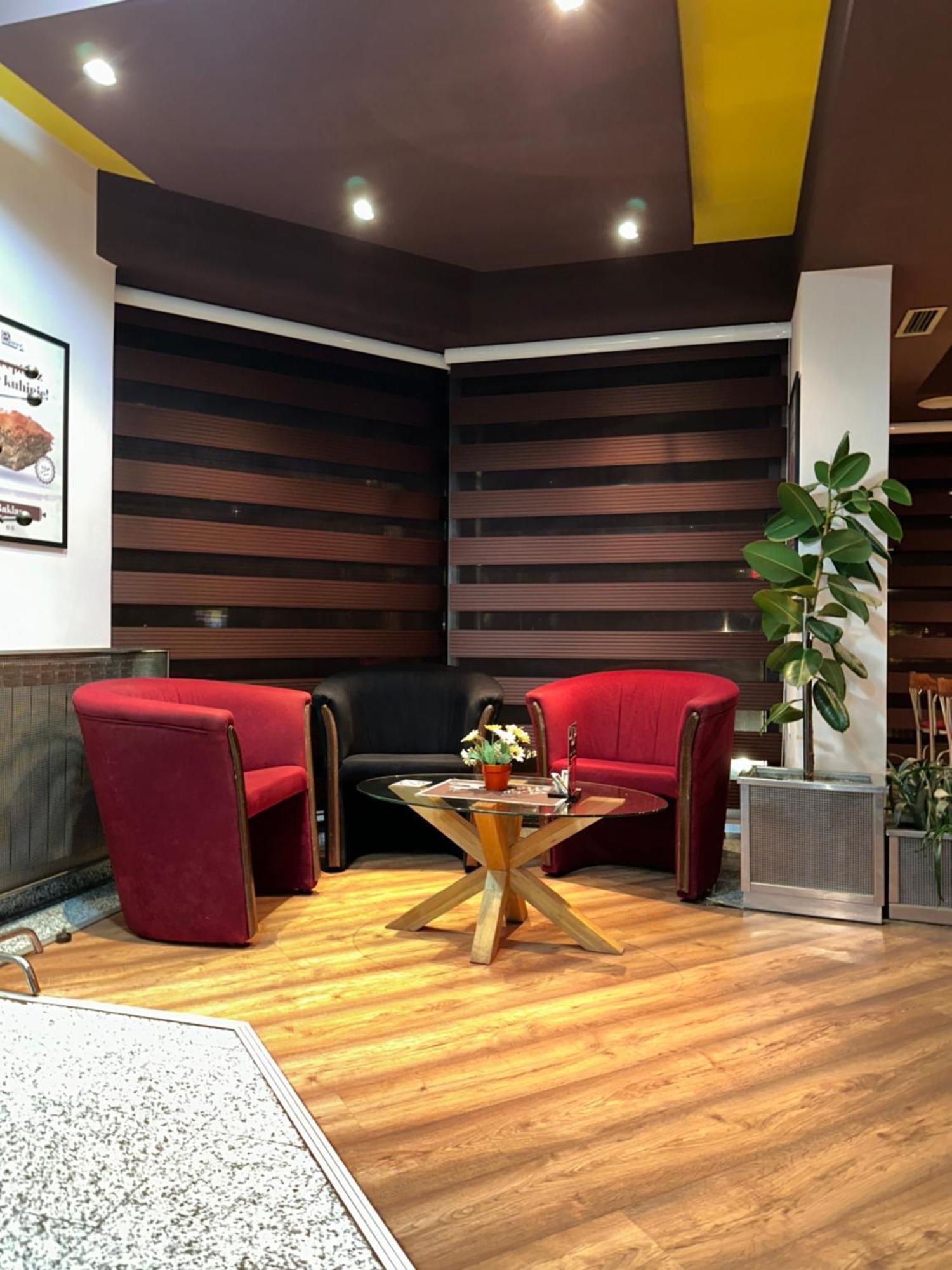 Hotel Brkic Sarajevo Airport - Free Parking Bagian luar foto