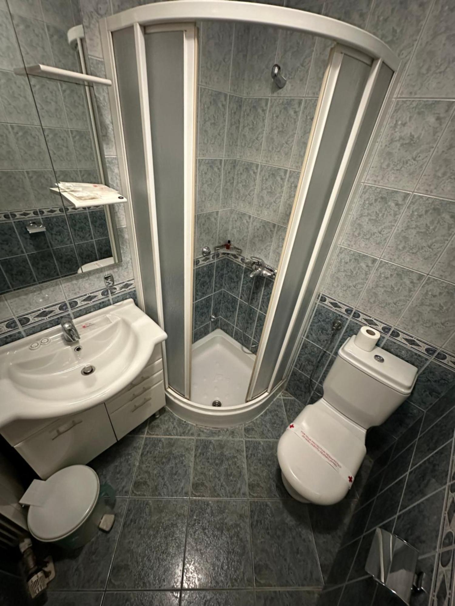 Hotel Brkic Sarajevo Airport - Free Parking Bagian luar foto